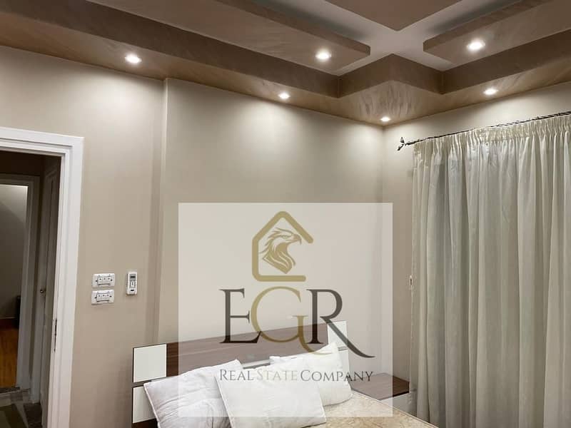 12 cd347019-afc4-4f4e-b3a7-52bba3cf6b75. jpg