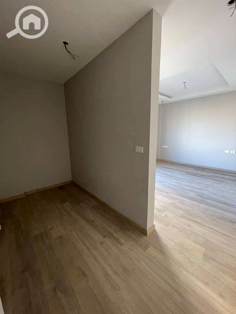 5 WhatsApp Image 2025-08-19 at 12.41. 11 PM (1). jpeg