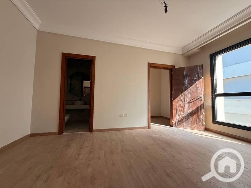 3 WhatsApp Image 2025-11-15 at 2.05. 26 PM (1). jpeg