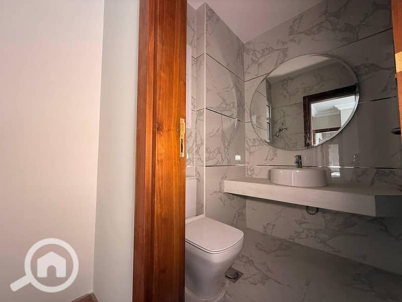 7 WhatsApp Image 2025-11-15 at 2.05. 27 PM (3). jpeg