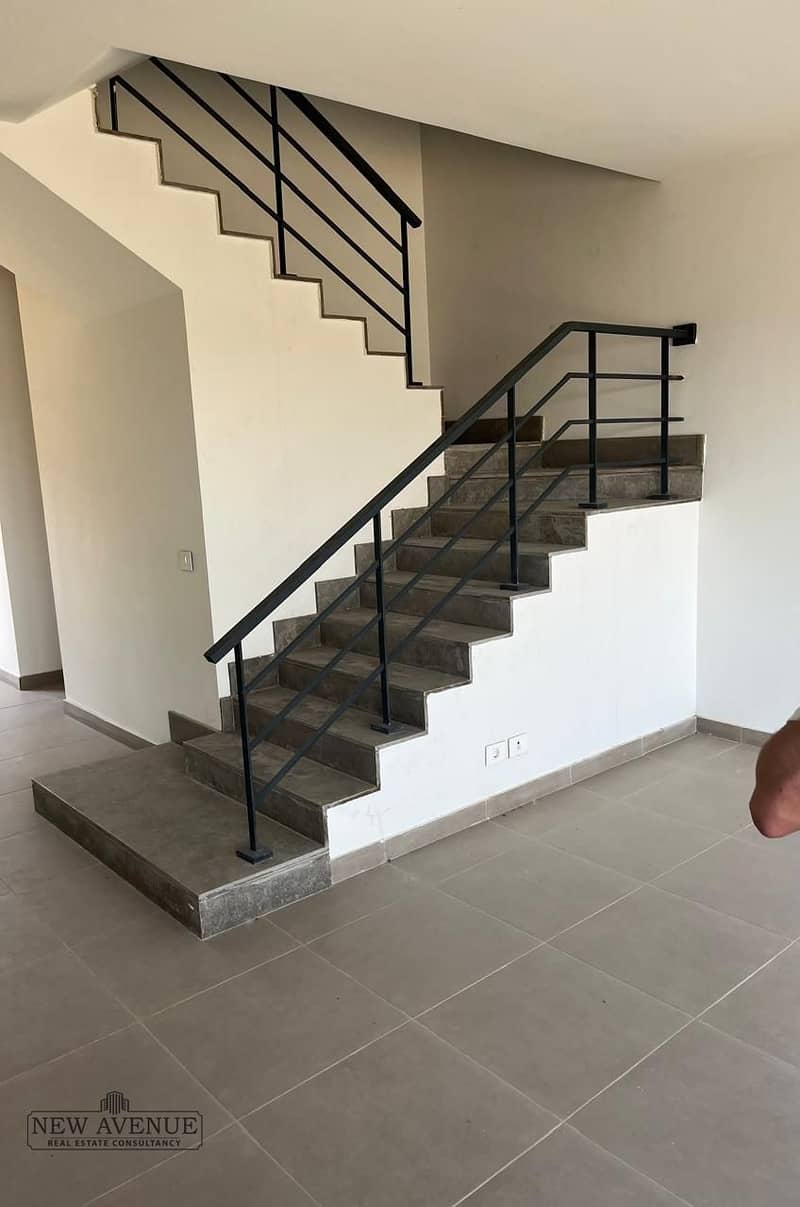 6 WhatsApp Image 2025-12-01 at 1.58. 28 PM (1). jpeg