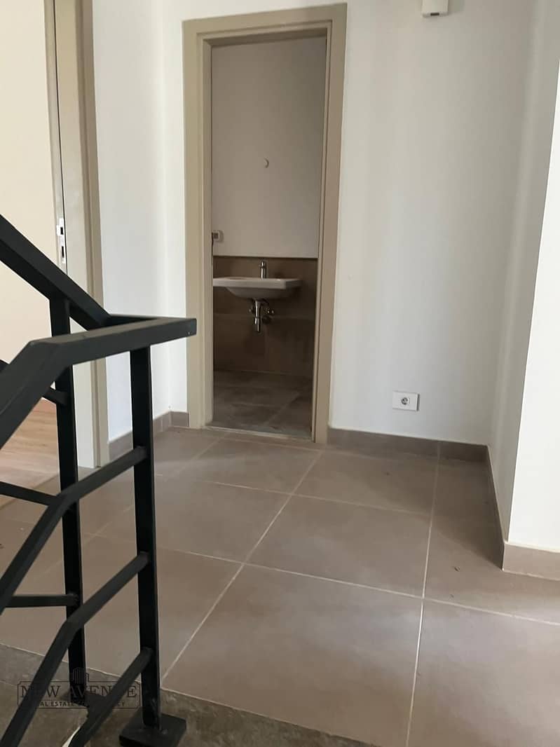 8 WhatsApp Image 2025-12-01 at 1.58. 28 PM. jpeg