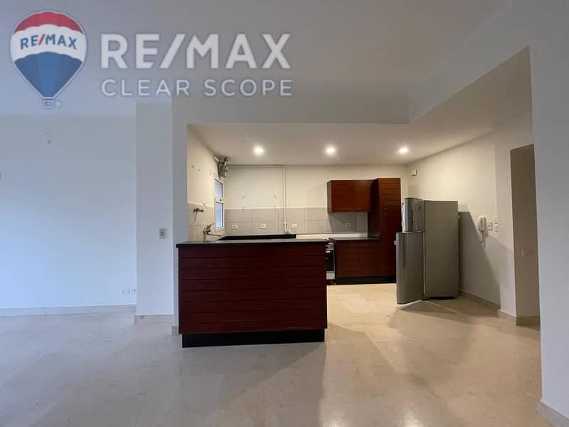 12 72229feb-29b1-4cca-add3-b956a50ec2fc. jpeg