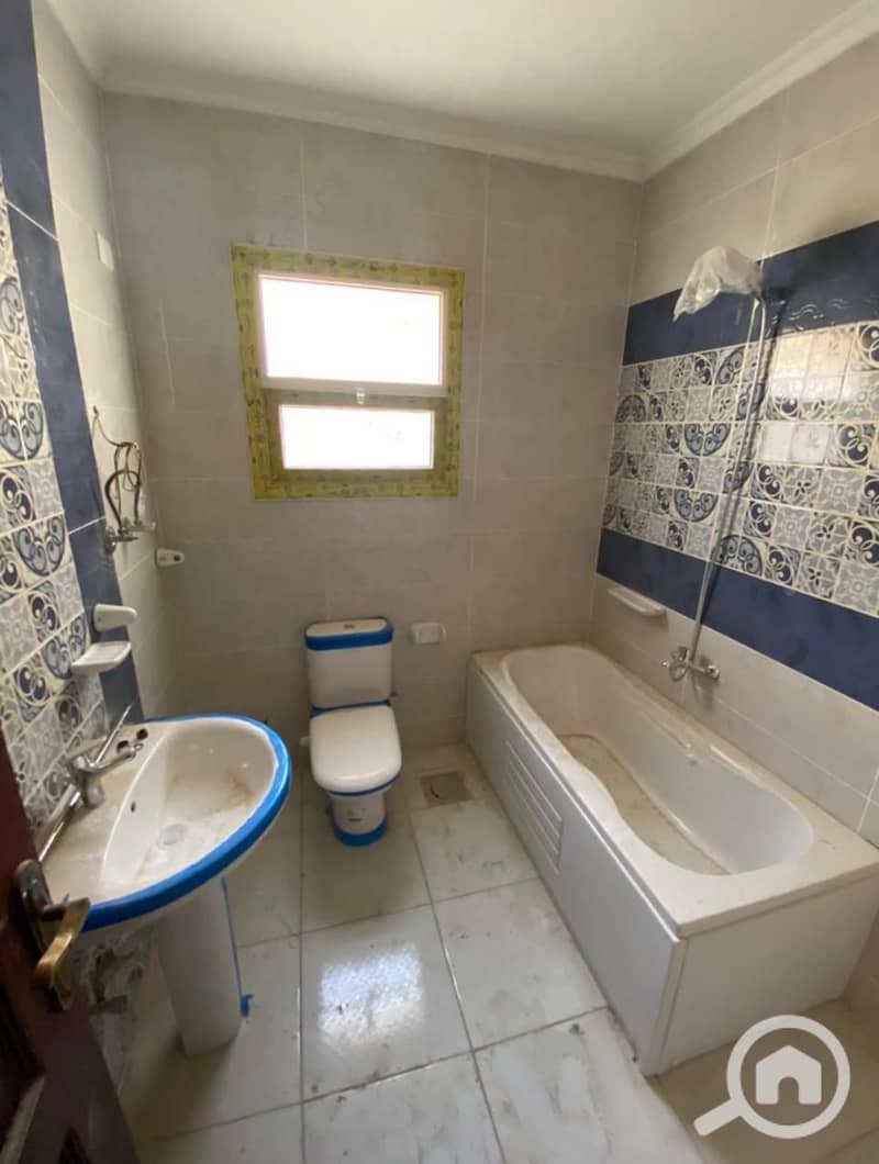 7 WhatsApp Image 2025-11-24 at 11.27. 30_cc00d808. jpg