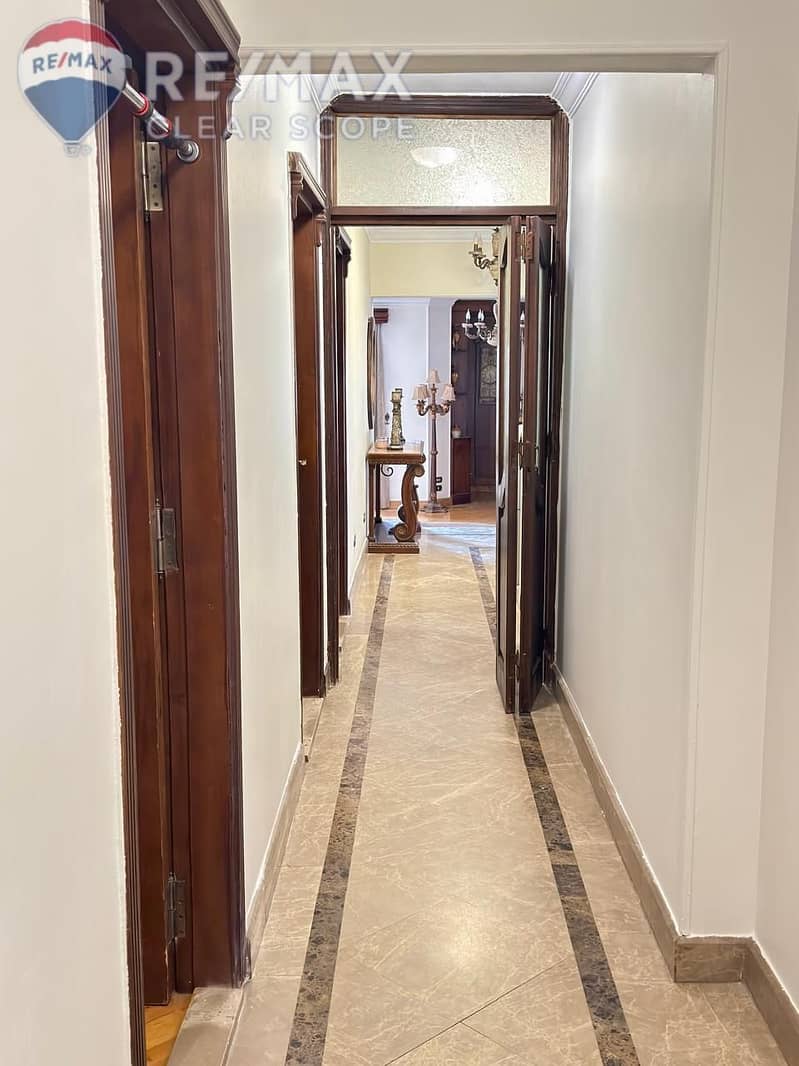 12 994189bc-60af-463e-b10a-5afa6b7d3ee4. jpeg