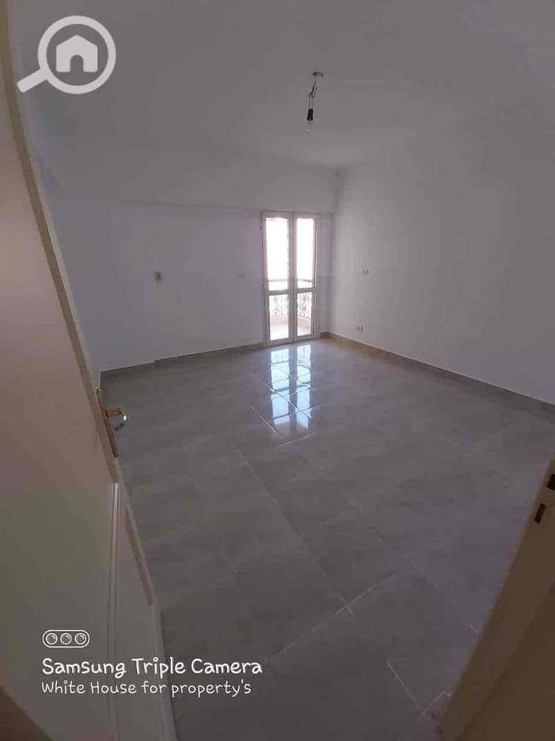 9 2c7aaf48-1bc6-45e8-94a2-583cf810b443. jpg