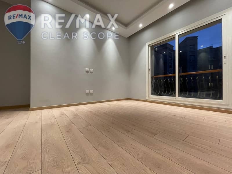 15 e4b0258d-7e45-4677-a373-12c53f0c1f25. jpeg