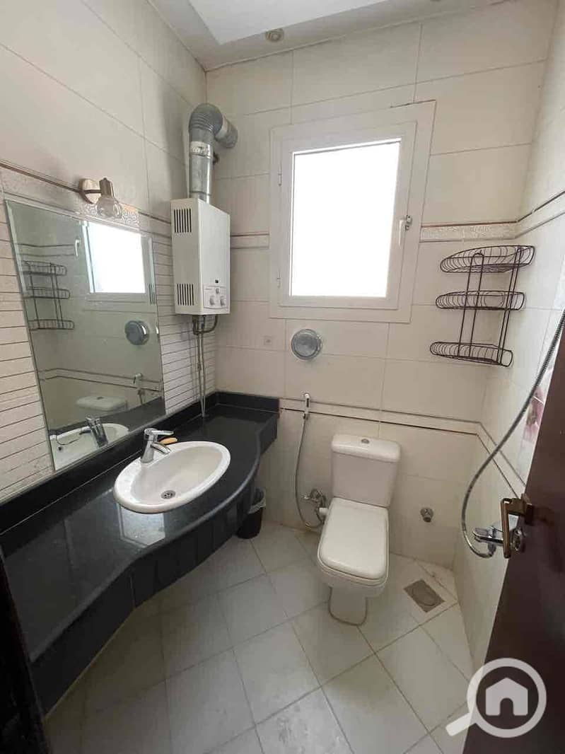 8 66764ab1-9a06-45b0-a3e1-b6262b96d23c. jpg