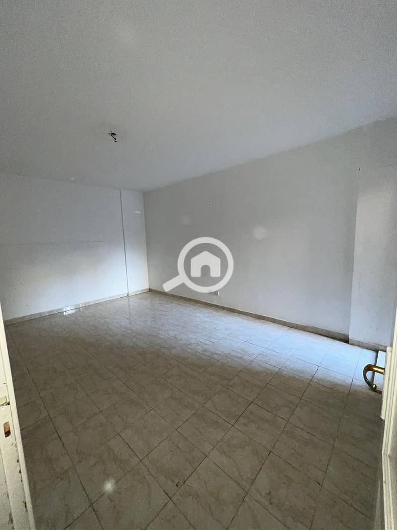 4 صورة واتساب بتاريخ 2025-12-01 في 13.12. 14_176c5ddb. jpg