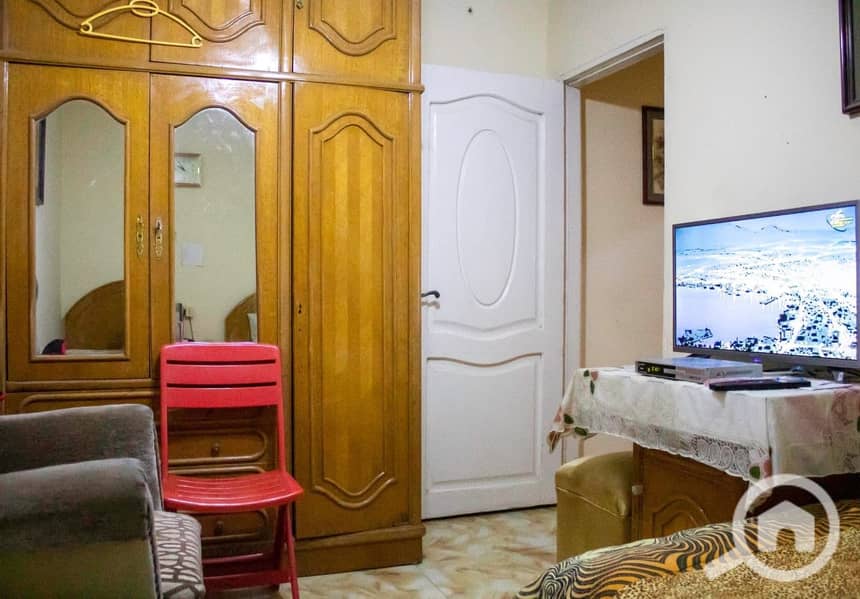 5 270005dd-2a6c-47b3-9491-6e2aff99b101. jpeg