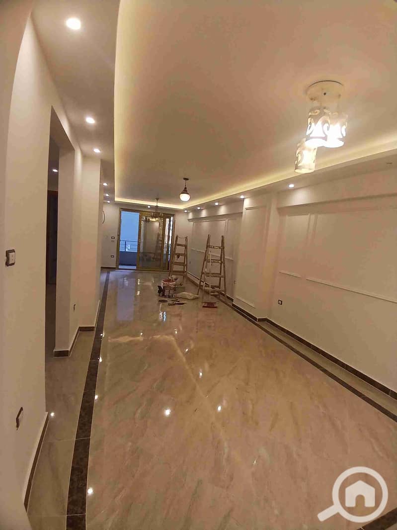 1000249047. jpg 1000249047. jpg