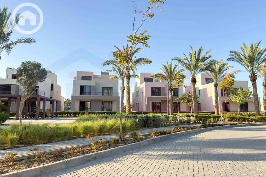 4 WhatsApp Image 2025-11-24 at 7.54. 28 PM (1). jpg