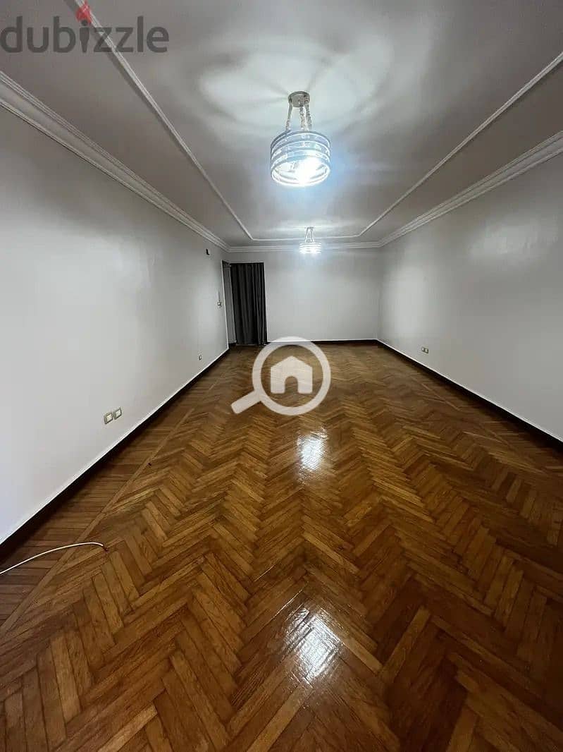 3f9d2550-ec05-42d6-b376-6a7397d63ce8. jpg 3f9d2550-ec05-42d6-b376-6a7397d63ce8. jpg