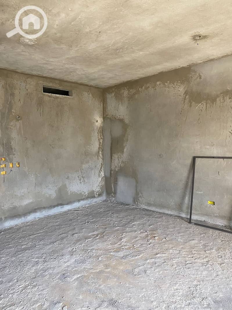 4 54d3db11-b6c8-4f7a-b09a-f80c3f770d6e. jpg