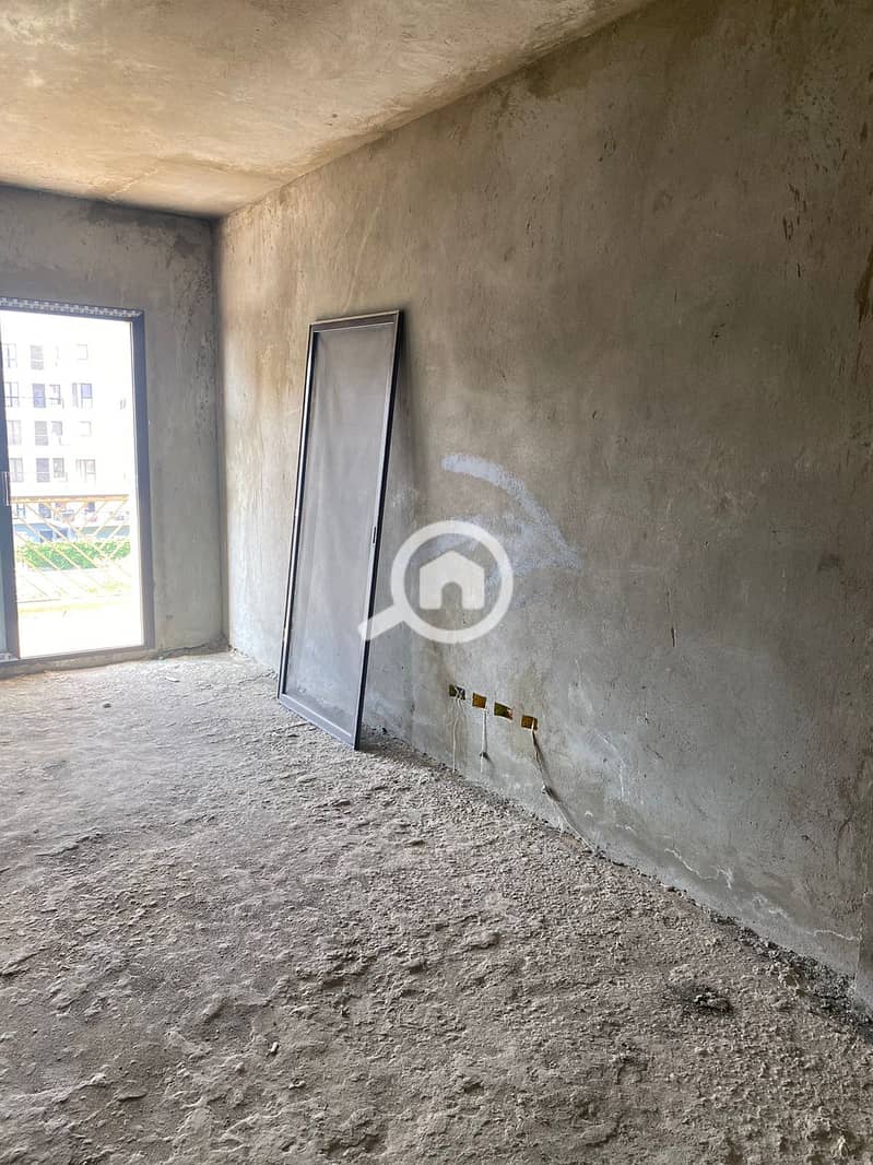 8 97fec08a-28de-4ecb-a3e5-29273d8c95da. jpg