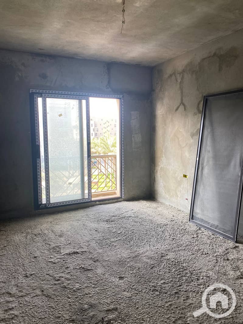 12 948bc660-fb02-41b3-9d07-aeb2c2c5ece0. jpg