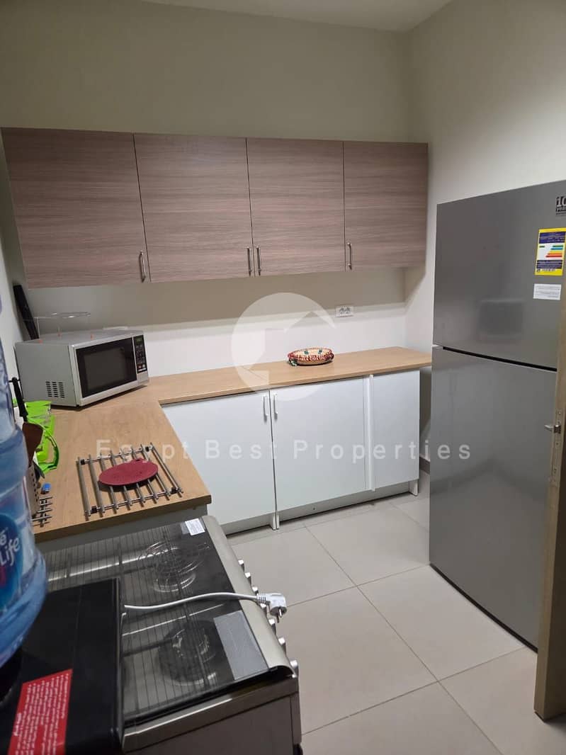 9 cd329b7c-192c-477e-aa48-e4b3b182817f. jpeg