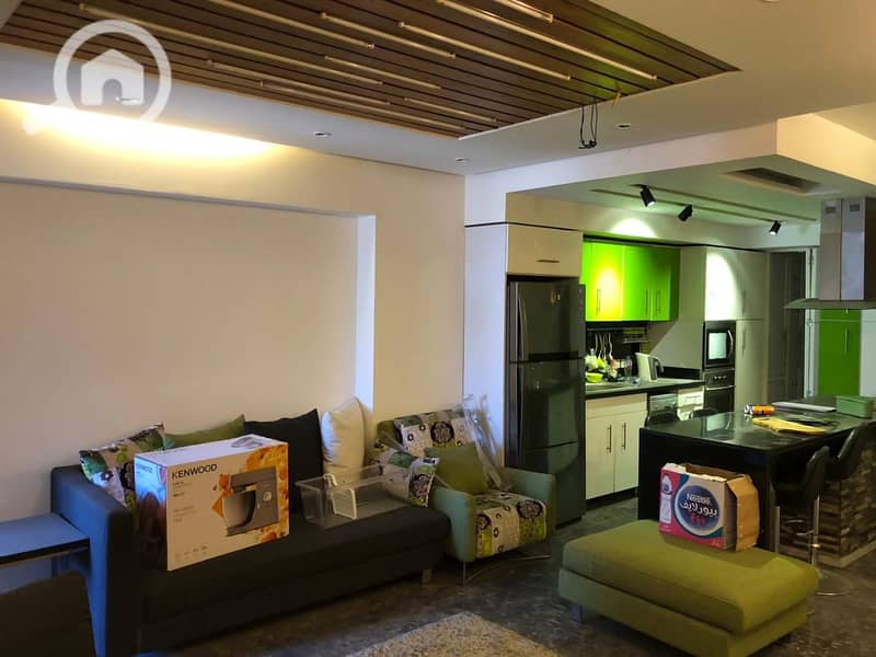 4 3ae2b6db-0efa-4321-8941-0dde3e084ffd. jpeg