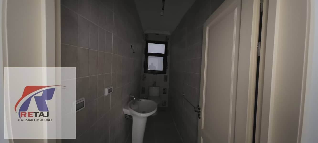 12 WhatsApp Image 2025-12-01 at 14.36. 30. jpeg