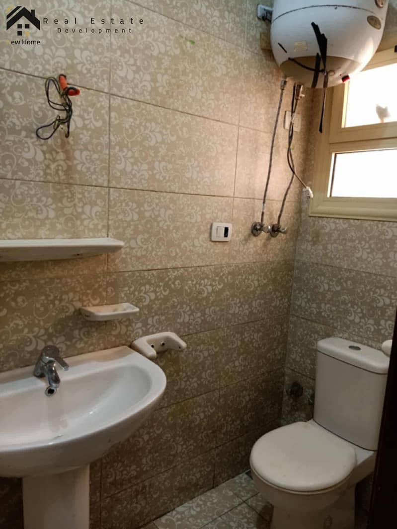 7 WhatsApp Image 2025-10-02 at 12.53. 52_1a6e07a3. jpg