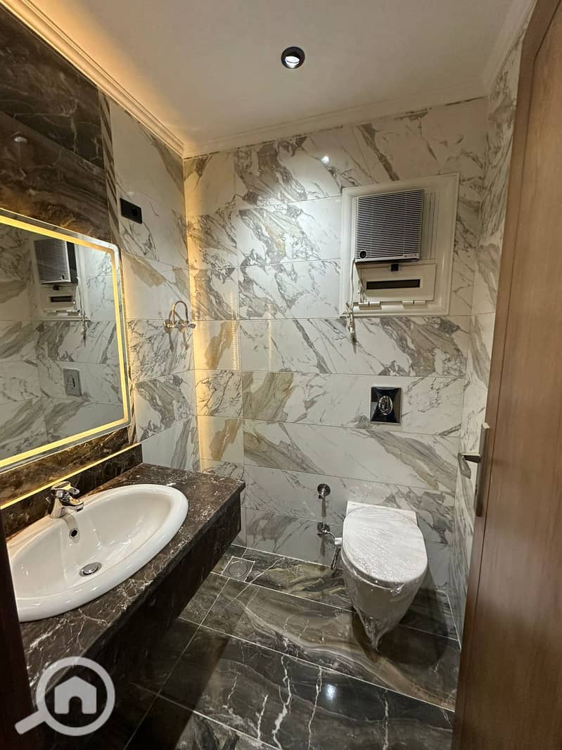 4 WhatsApp Image 2025-10-30 at 14.34. 28_6e07263c. jpg