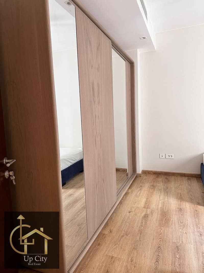 10 abd75002-93b5-4d4a-941d-07db510851cf. jpg