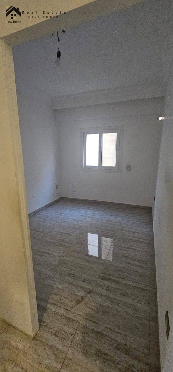 2 WhatsApp Image 2025-10-02 at 12.42. 50_4cfa8b05. jpg