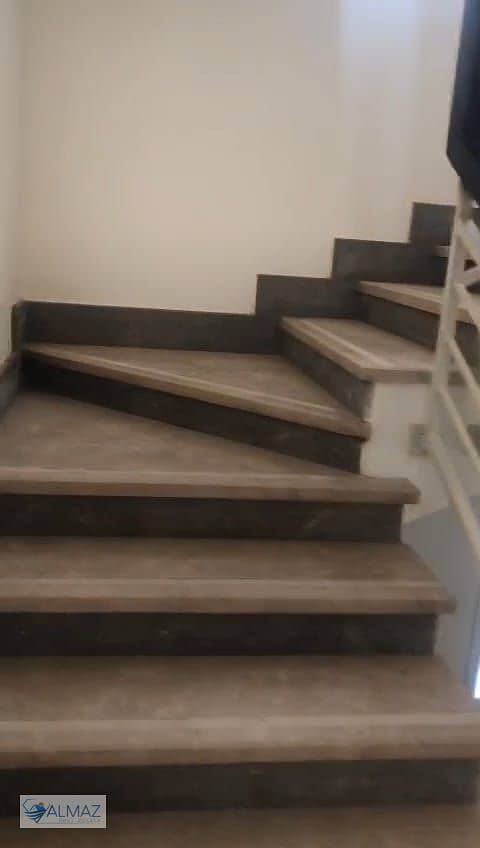 4 WhatsApp Image 2025-12-01 at 3.19. 38 PM. jpeg