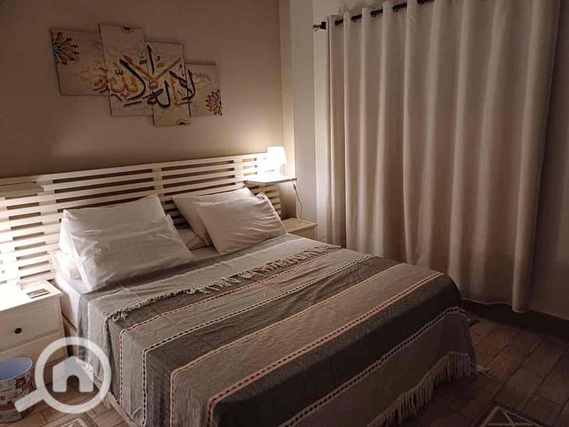 2 1e9a6523-9c02-4888-9414-72652994b8e8. jpg