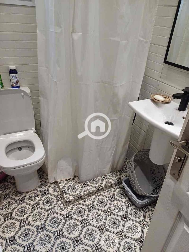 9 06dd0dc8-4132-4b8d-82a4-87c330777d1f. jpg