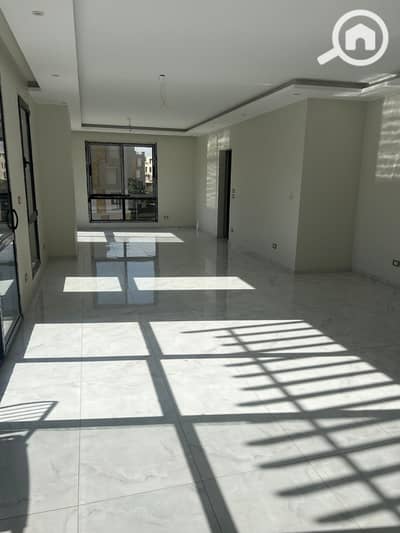 دوبلكس 4 غرف نوم للايجار في القاهرة الجديدة، القاهرة - a7e2d1c0-b4d9-4681-96be-ba20a64852e5. jpg