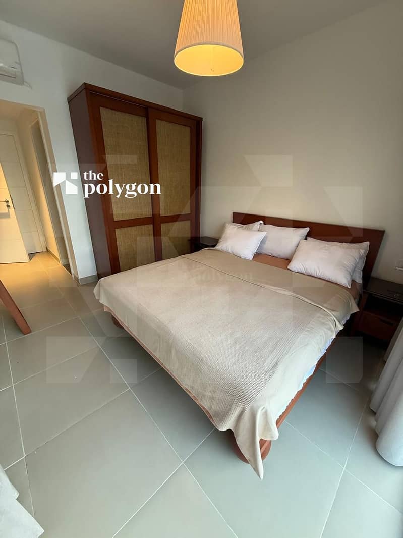 10 99619fec-5651-45ac-a3ad-cb15e142947b. jpg