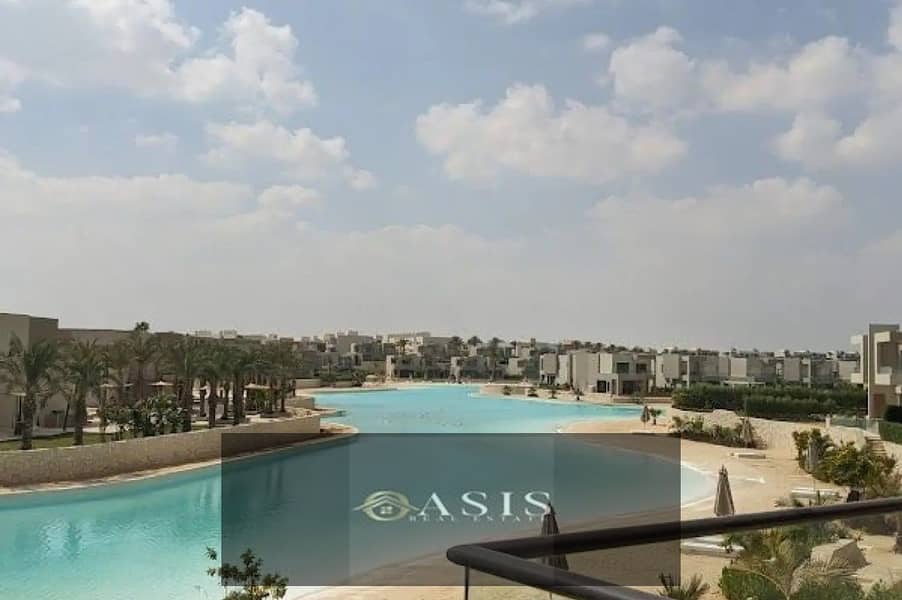 7 8340642-ce632o. jpg