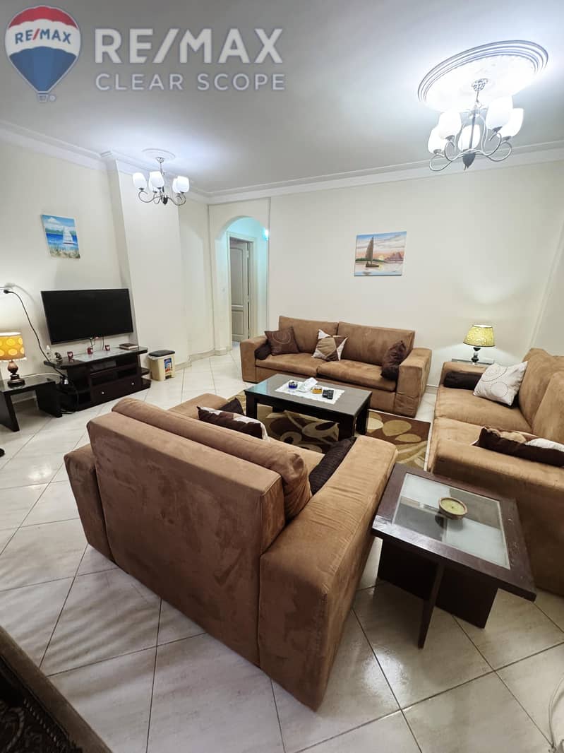 2 4c032b44-e105-4242-80ec-0934807d0aef. jpeg