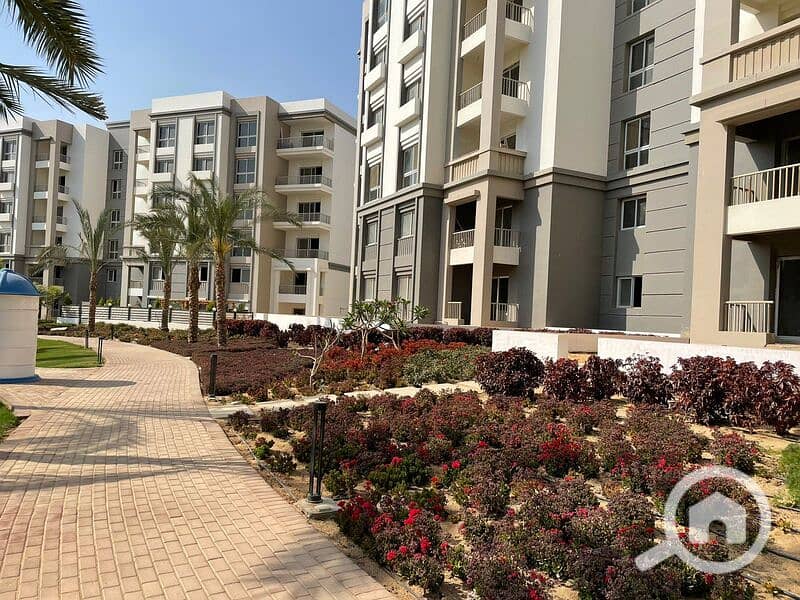 10 dab6272e-0949-4b47-8d25-1c47f7fe2b62. jpg