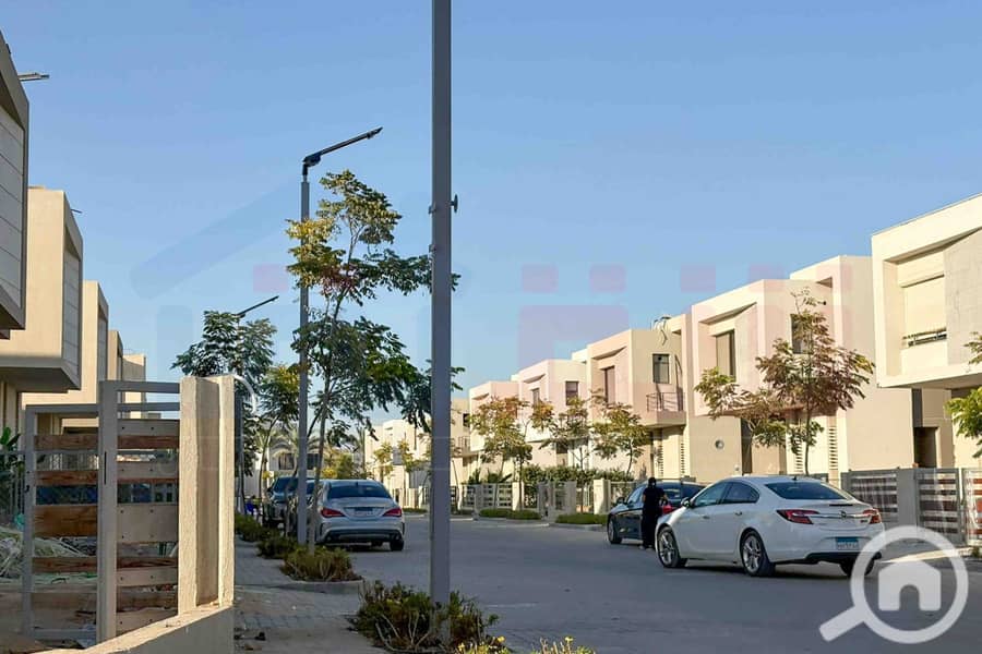 5 WhatsApp Image 2025-11-24 at 7.57. 00 PM (1). jpg