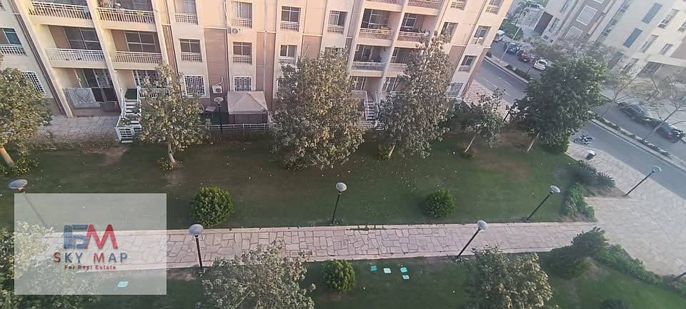 2 590397089_24966196213064106_2703912063805086262_n. jpg