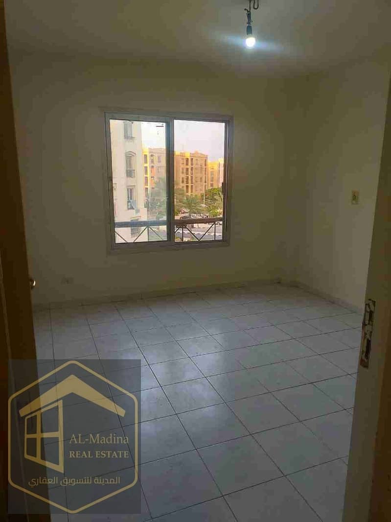 1000381893. jpg 1000381893. jpg