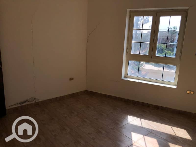 2 2ef4e5f3-4ce7-4419-b758-4ece8dab87e0. jpeg