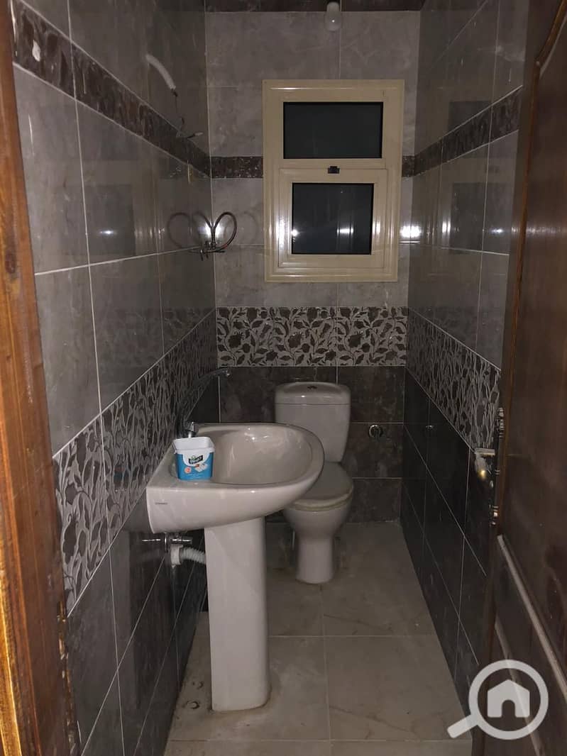 8 9849fb19-680f-40b5-8201-9d8cd895f465. jpeg