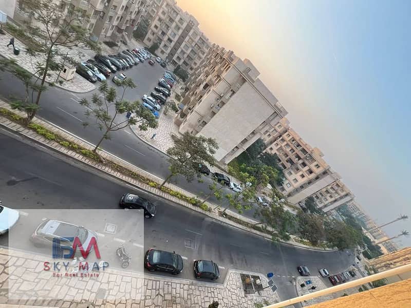 3 585548344_24903594672657594_9003418475978632963_n. jpg