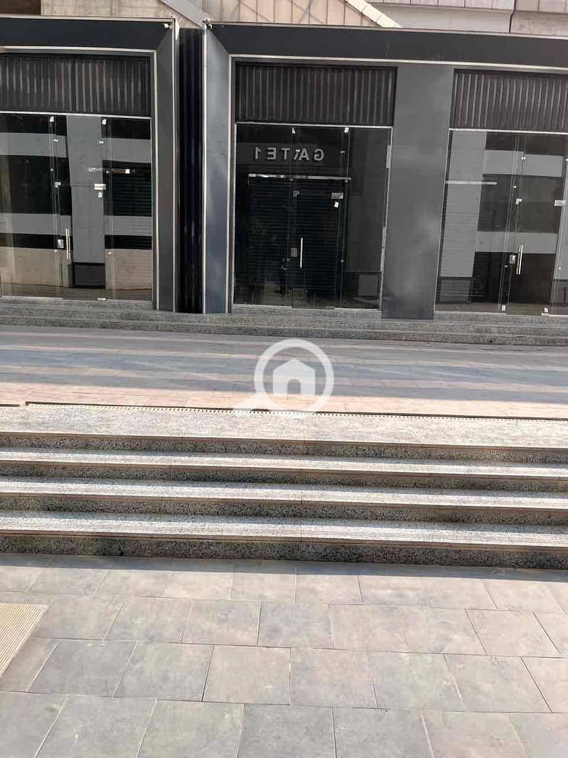 3 6b347ffa-6fd1-4f36-94fa-2436924ade1b. jpg