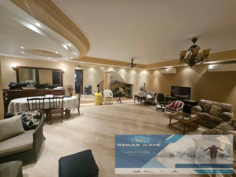 3 715b45bb-4ff7-4435-a0bc-f13aa5c46033. jpg