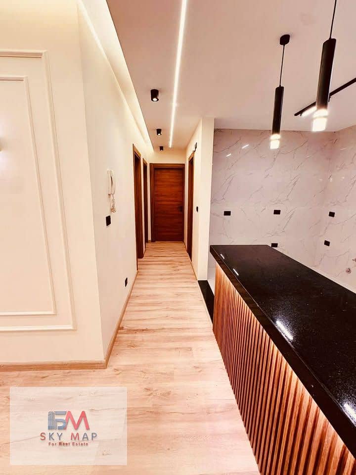 9 577036460_24786112841072445_4607167402400571223_n. jpg