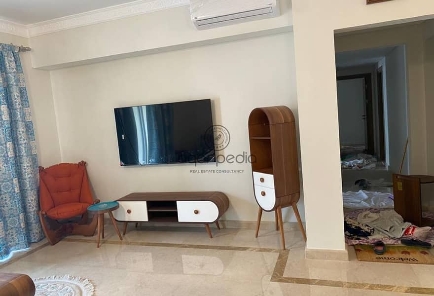 2 5ed1d099-e8f9-4c2d-95f2-4d9a20622754. jpg