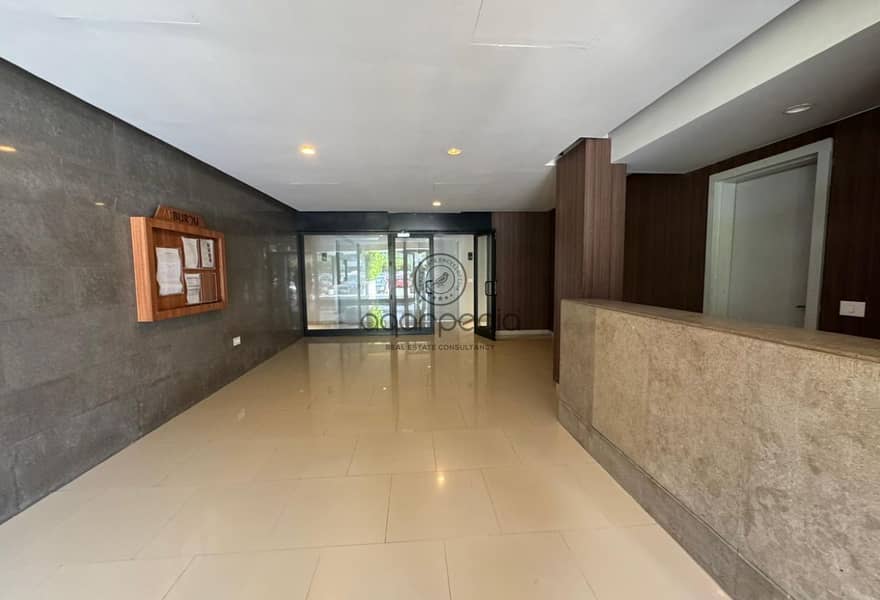 6 5226a3c0-5cb5-44a9-974b-15084067d235. jpg