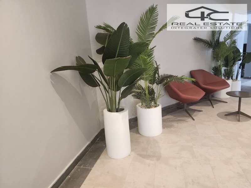 10 WhatsApp Image 2025-10-23 at 08.14. 09. jpeg