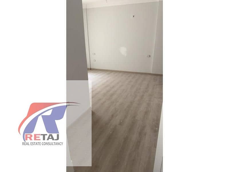 6 827c40b5-e144-493a-842f-65a4d9dfe3aa. jfif. jpg