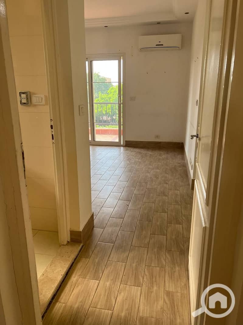 3 5b6bb7dc-c547-4691-887c-77b386cf725a. jpg