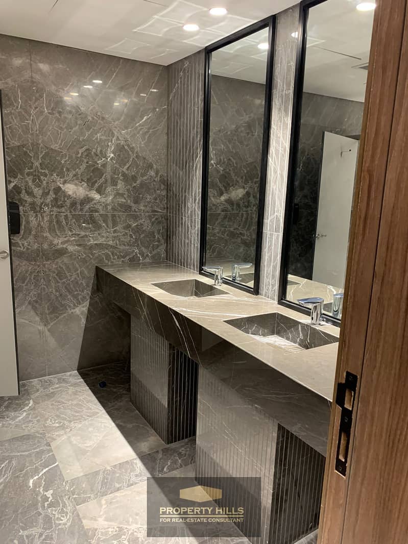 3 WhatsApp Image 2024-07-28 at 12.45. 56 PM (1). jpeg